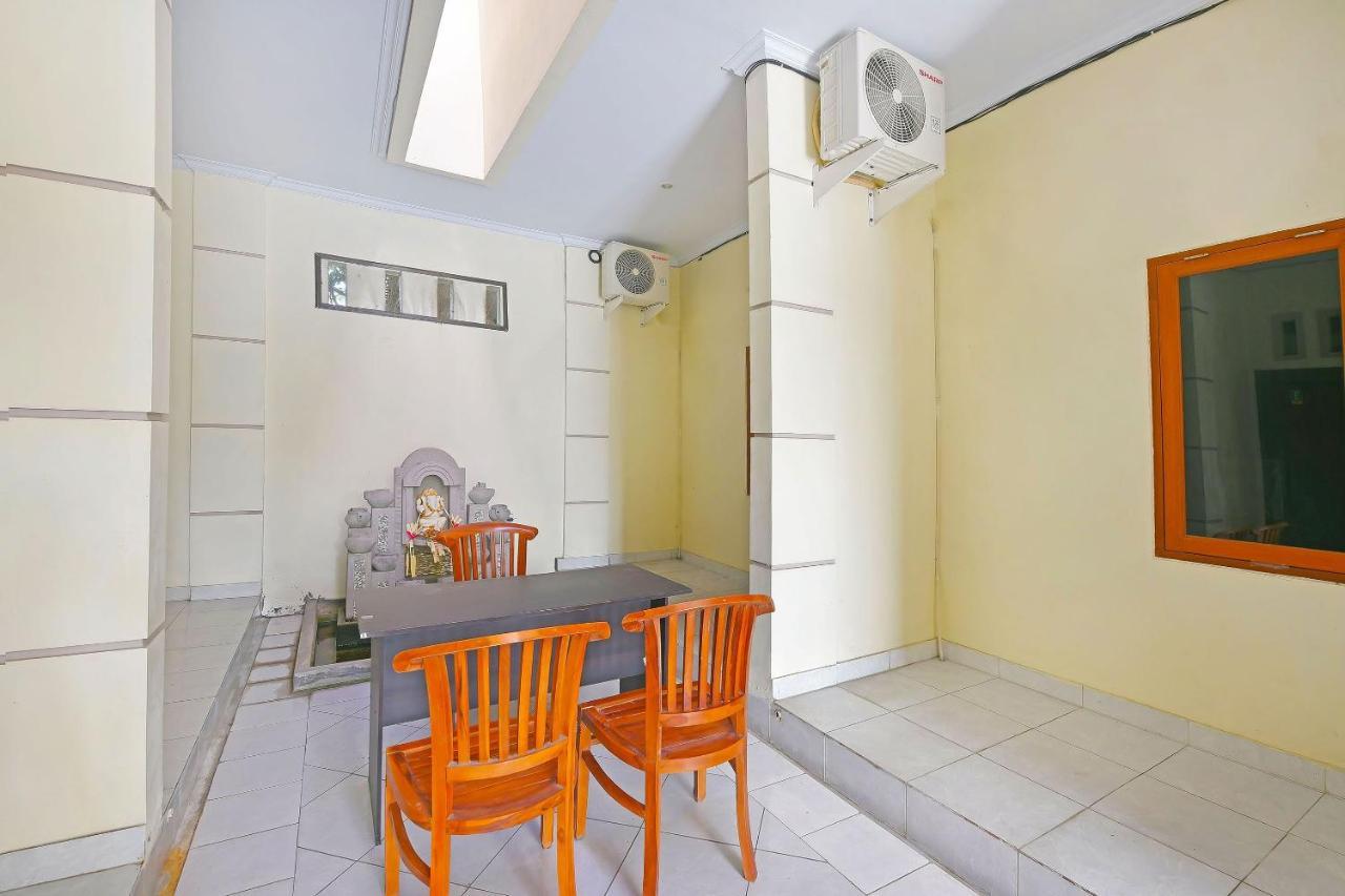 Oyo 91445 Sandat Guest House Denpasar  Exterior photo