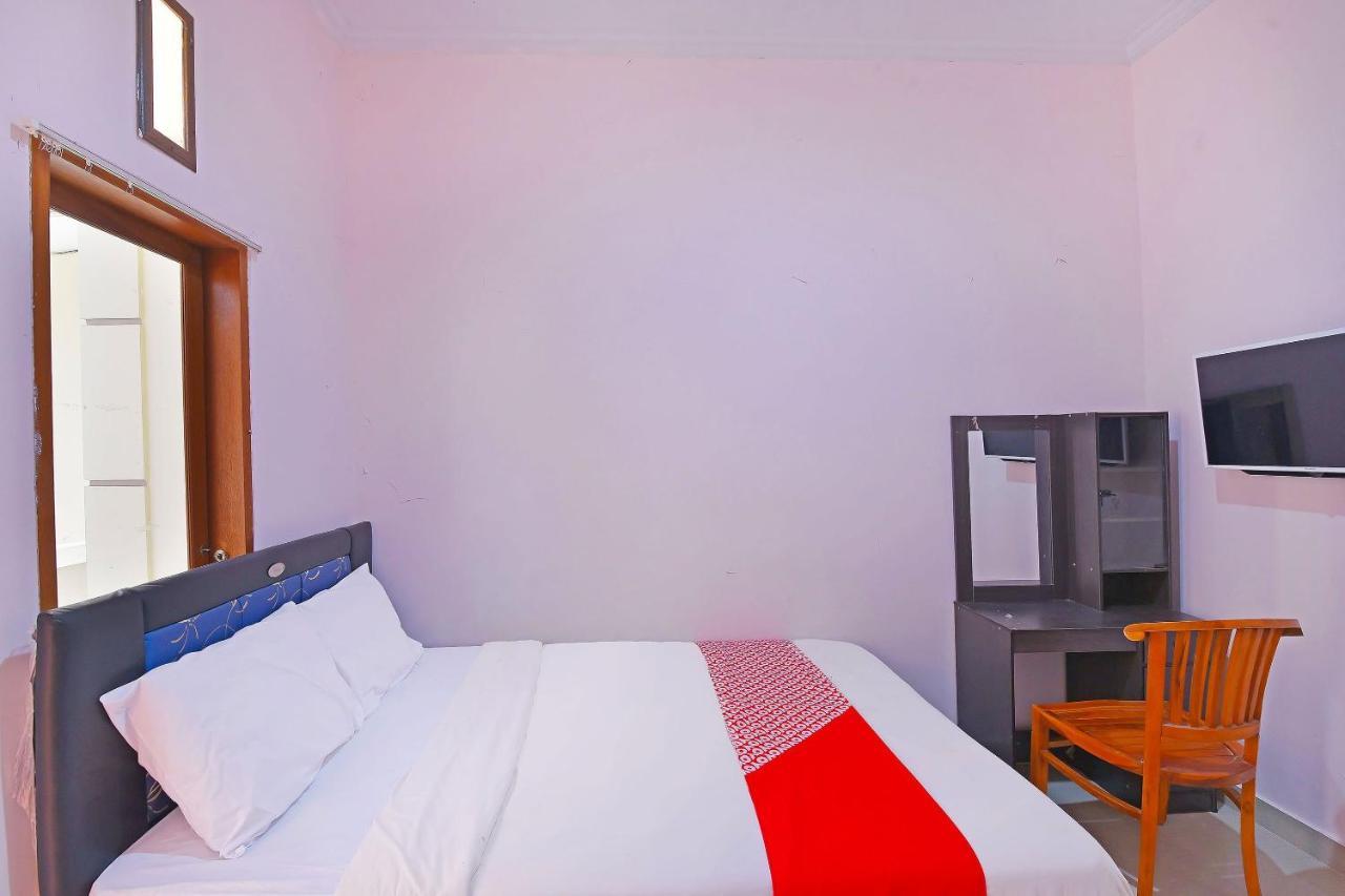 Oyo 91445 Sandat Guest House Denpasar  Exterior photo