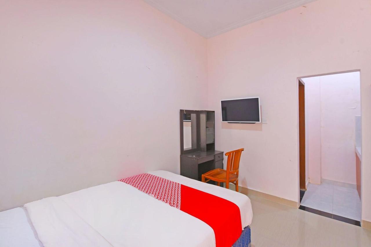 Oyo 91445 Sandat Guest House Denpasar  Exterior photo